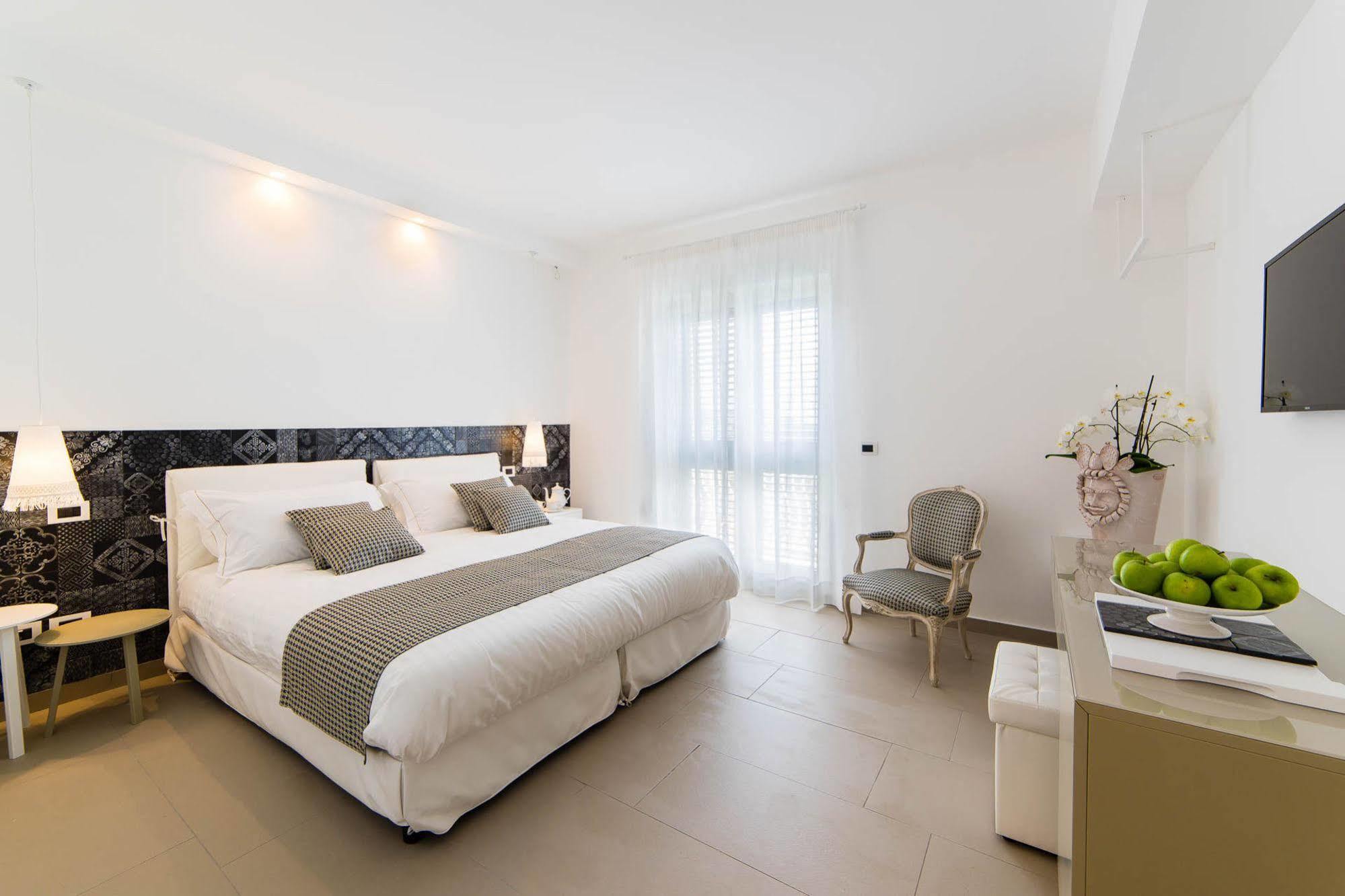 Sciccosa Guest House Taormina Exteriör bild